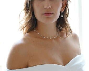 Minimalist natural pearl necklace, pearl bridal necklace, romantic and civil boho wedding, simple and discreet modern bridal jewelry