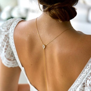 Bridal back necklace, wedding back jewel, shoulder pads, accessory, back chain, shoulders, boho, romantic, boho-chic, floral, pearls