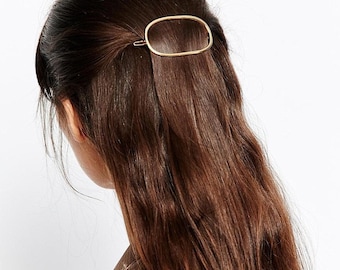 Minimalist bar circle. Hair jewel, gold clip, silver, circular ring. Fine, refined, boho, shiny, simple accessory.