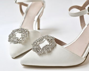 Pair of shoe clips, wedding, bridal accessories, party heels, pearls, rhinestones, romantic, bridesmaids, silver, gold, crystals