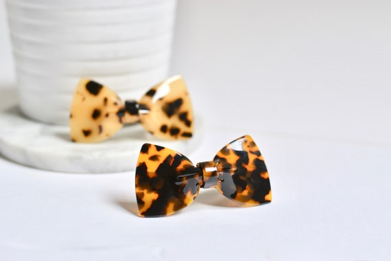Minimalist Bow Tie Barrette, Tortoiseshell Style, Hair Clip  display picture 2