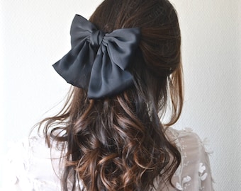 Large bow tie hair barrette in black or blue fabric. Bridesmaid accessory. Marriage.