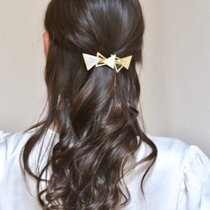 Minimalist circle triangle barrette. Hair jewelry, golden, silver clip, circular ring. Accessory, boho, minimalist, simple