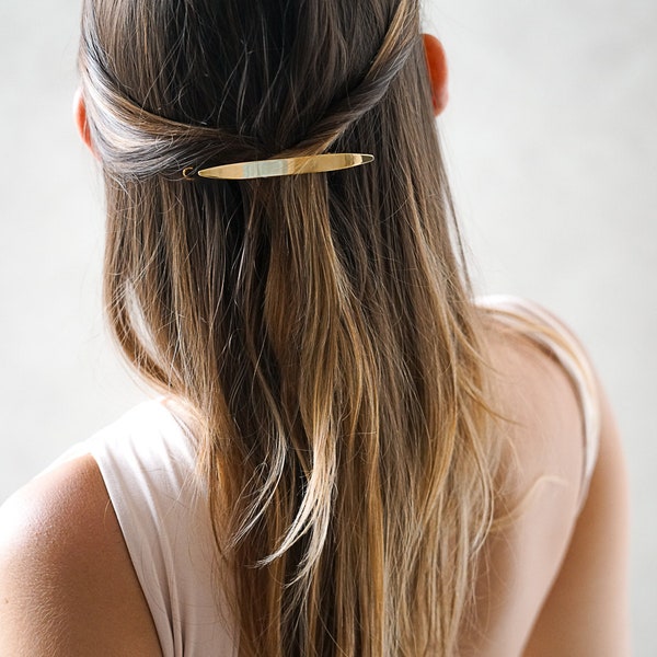 Comète – Minimalistische Haarspange, moderne Goldspange, schlichtes Haaraccessoire, zeitgenössischer Kopfschmuck, geometrischer Clip