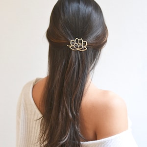 Hair clip lotus comb, clip, gold bridesmaid flower, wedding, bride Head jewel gold hair accessory, romantic, minimalist image 1