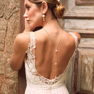 Luisa - Floral Backless Necklace with Pearls, Floral Wedding Back Jewelry, Romantic Bohemian Wedding Accessory