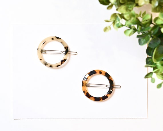 Minimalist Tortoiseshell Circle Barrette, Round Circular  display picture 3