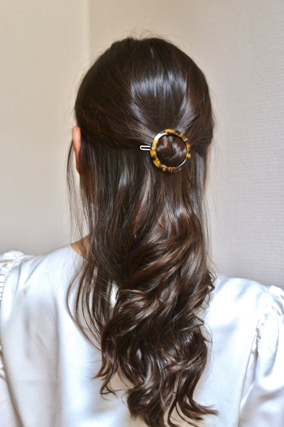 Minimalist Tortoiseshell Circle Barrette, Round Circular  display picture 1