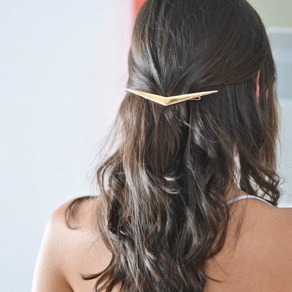 Barrette, comb, pinc clip gold V minimalist wedding bride Bijou head accessory hair circle simple modern geometric arrow