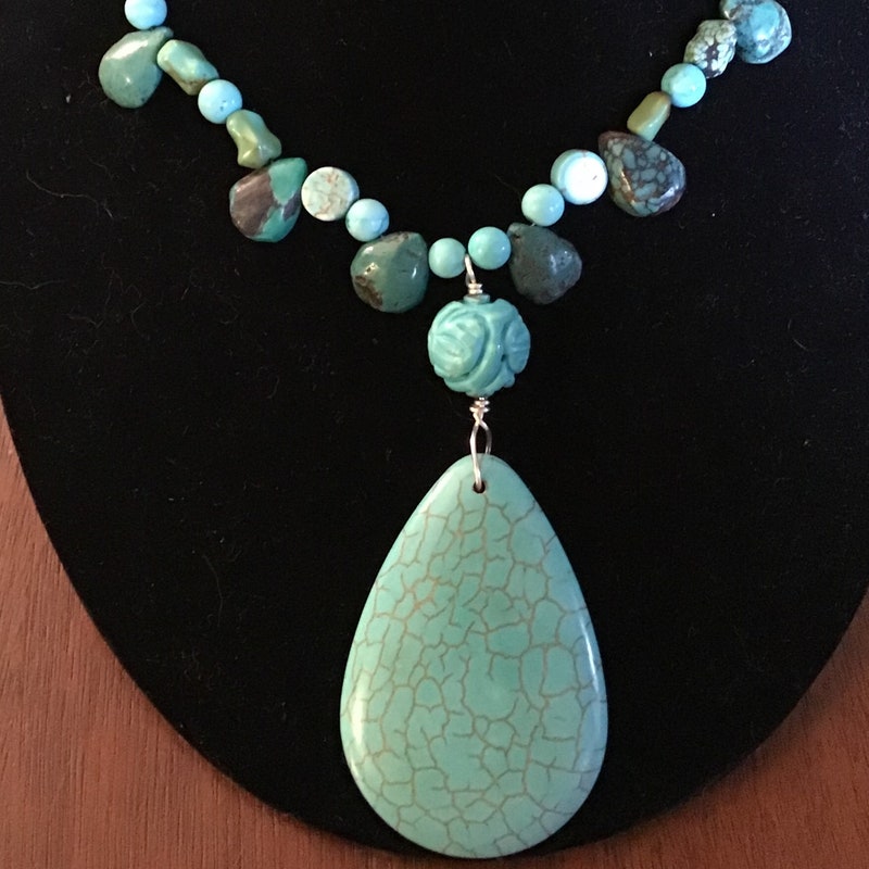 AMJ Prism Turquoise Bead Pendant Necklace main image 1
