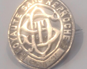 LOYAUTE SANS REPROACHE Silver Tone Metal Cipher Monogram Brooch Badge 1925 - 31 Vintage Marked