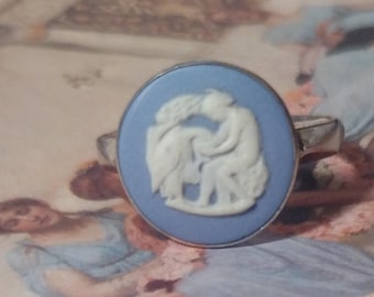Wedgwood Leda and The Swan Ring Zeus Jasperware Greek Mythology Goddess Queen Sparta Blue Silver Tone Josiah Wedgwood Marked JW
