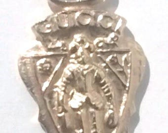 Gucci Crest Armored Knight Pendant Charm Rose Rudder Golden