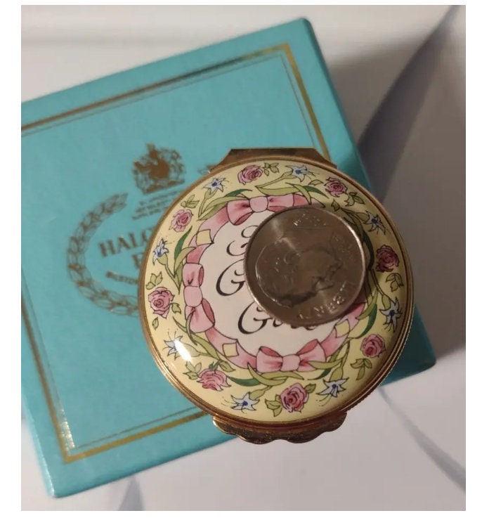 TIFFANY & CO. Halcyon Days Enamels Trinket Box for a Good