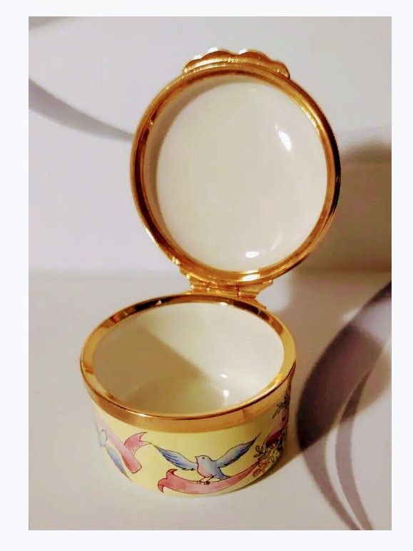TIFFANY & CO. Halcyon Days Enamels Trinket Box for a Good