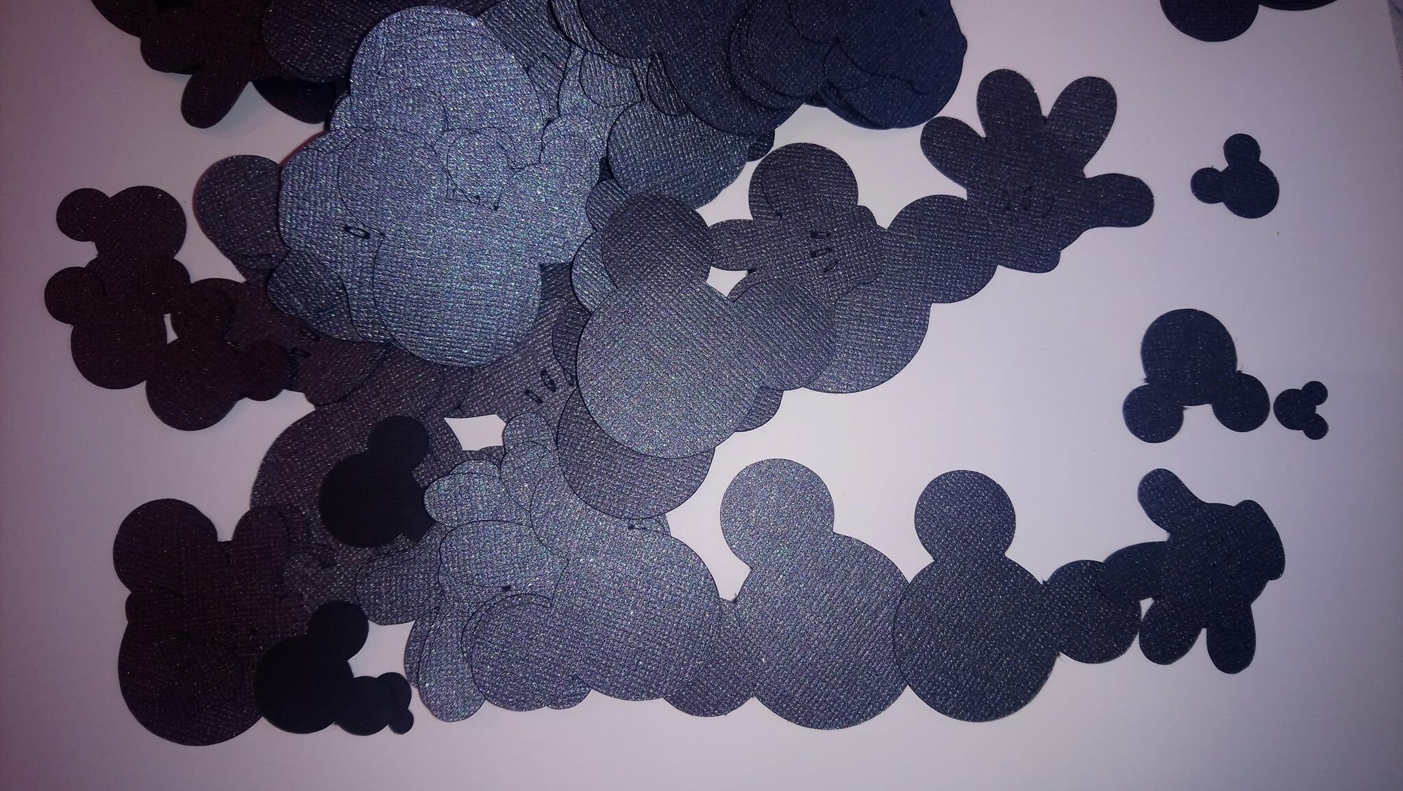 Lot de 50 Confetti Mickey Noir