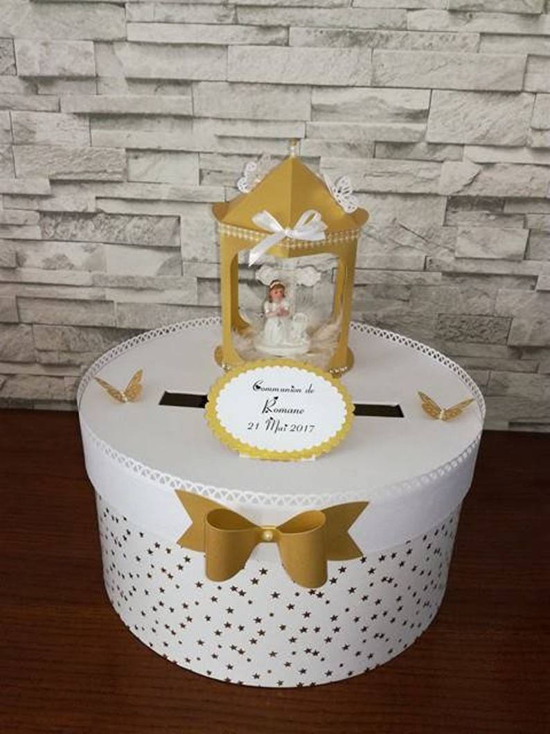 Sublime Urne pour communion , avec figurine , couleur or et blanc image 1