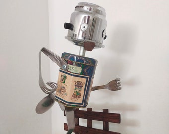 Sculpture robot objets de récup.