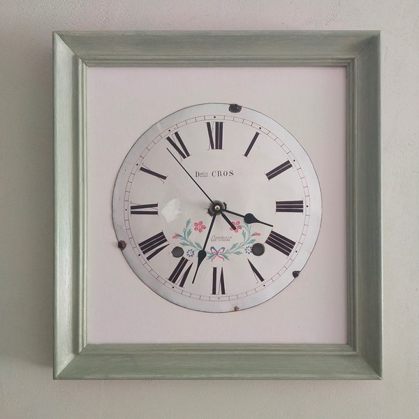 Horloge murale bois et émail recyclée