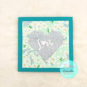 CARTE COEUR en origami - Texte "Love" - Papier washi japonais - Motifs fleurs sakura et vagues seigaiha - Tons vert d’eau, bleu et blanc