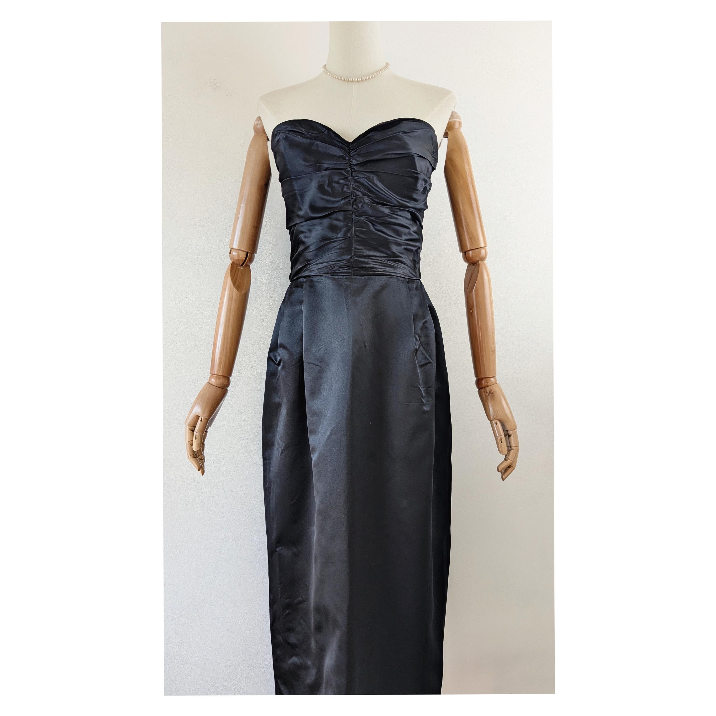 sachin and babi light blue dress 7 of Amber Valletta's most iconic outfits