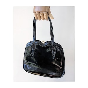 1960s Black Patent Leather Handbag * Vintage Vinyl PVC Black Shiny Bag * Vintage Black Patent Leather Purse * 1950s Patent Leather Bag