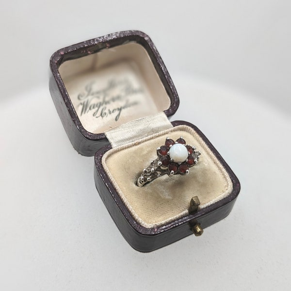 Vintage Opal & Garnet Floral Cluster Silver Ring * Vintage Opal Ring * Vintage Garnet Ring * Milky Opal Ring * Vintage Engagement Ring