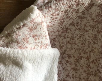 Personalized baby blanket in double gauze cotton and sherpa