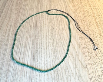 Choker with small faceted green Onyx - 2mm - Green nylon thread - sliding closure - Choker choker - gift for her