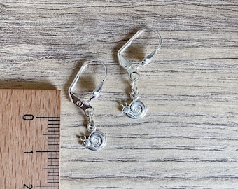 Pair of funny little snail children's earrings in silver