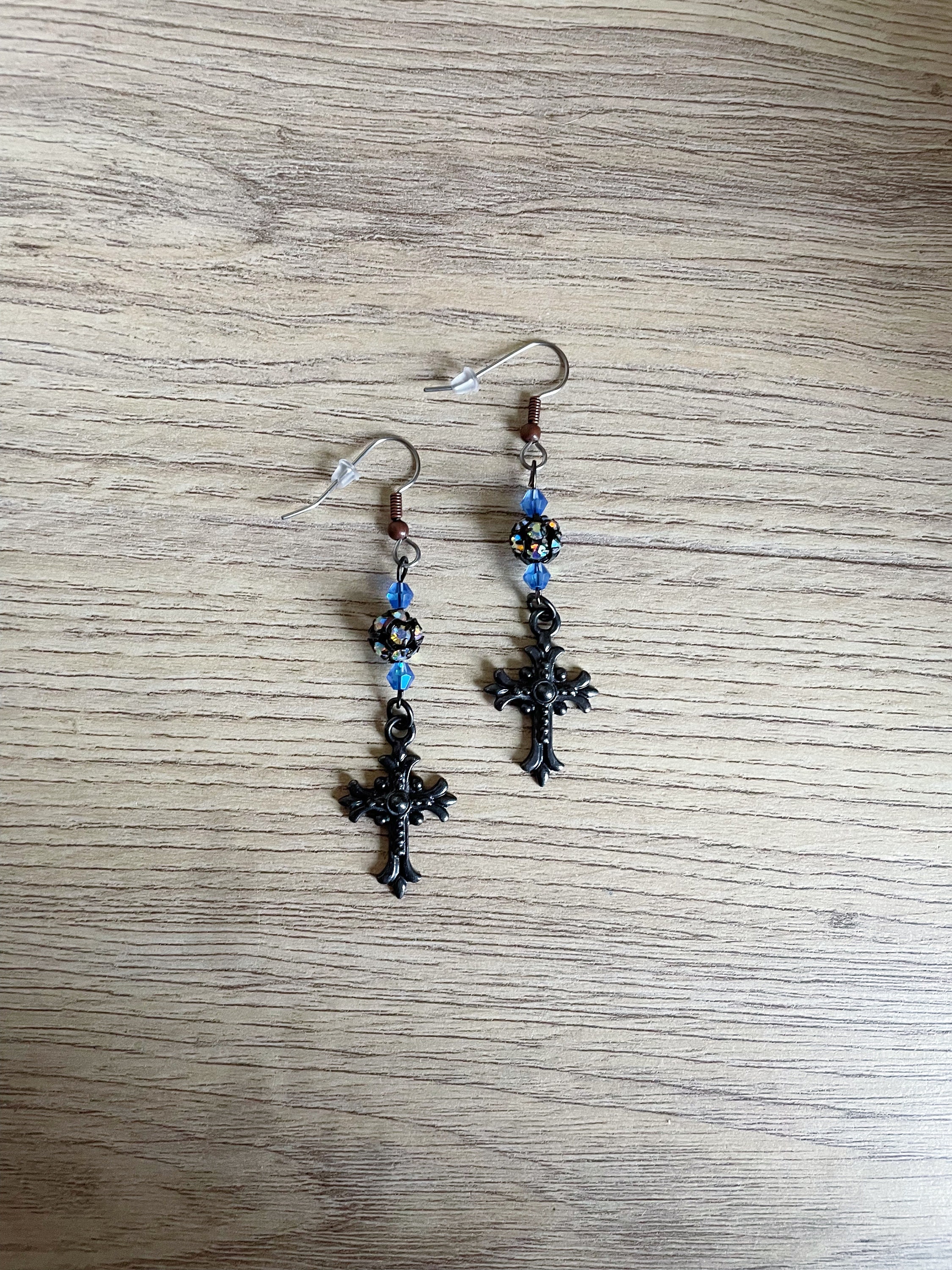 Mono-orecchino croce black Cross e hoop nero e diamanti neri - ORO18KT