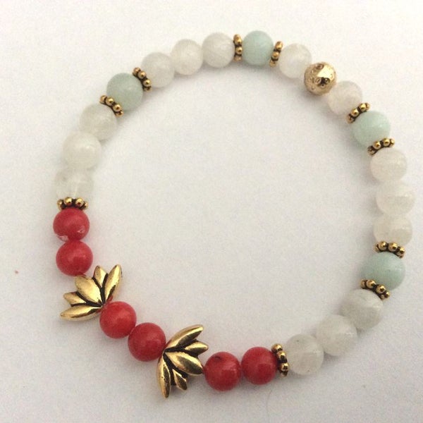 Lotus flower bracelet – Women – Girls – Moonstone – Amazonite – Coral – Fine 22 carat gold colored beads