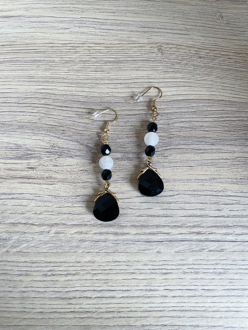 Boucles d'oreilles briolettes cristal Swarovski black and white Perles agate blanche craquelée image 4