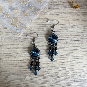 Boucles d'oreilles pendantes Gothique Halloween Métal noir et rivoli bleu Montana cristal Swarovski image 2