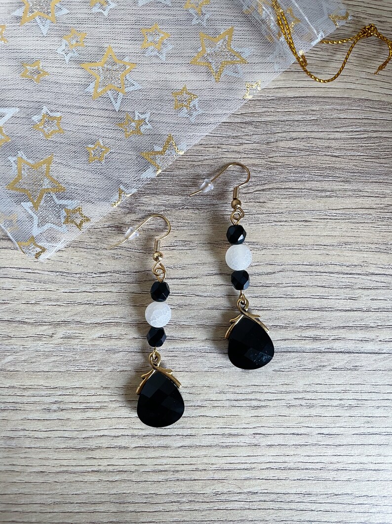 Boucles d'oreilles briolettes cristal Swarovski black and white Perles agate blanche craquelée image 2