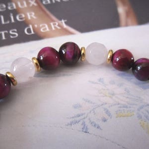 Feminine bracelet Tiger eye beads dyed Fuchsias faceted rose quartz beads metal paw print charm image 2