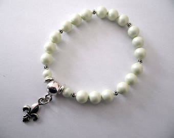 Romantic Bracelet - Matte Pearl Pearls Swarovski - Silver Plated Metal Fleur-de-Lis Charm Bali Spacers