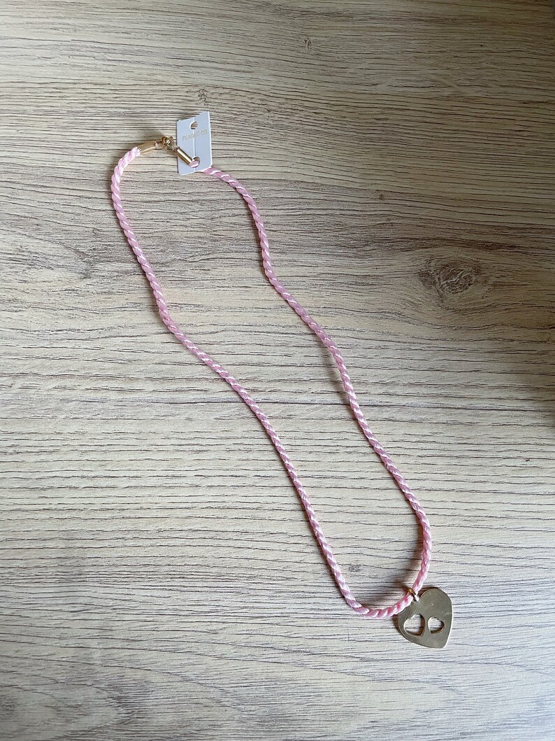 Mother's Day Pink Twisted pink satin cord necklace and gold-plated heart duo Spring Jewel image 4
