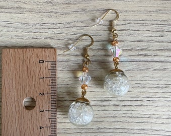 Boucles d'oreilles globes remplis de strass couleur crystal - Perles toupie Swarovski