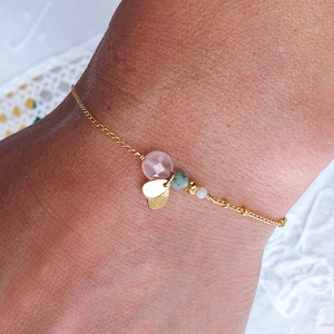 PÉTALE fine stone bracelet asymmetrical chain 14 carat gold filled