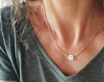 Collier BIANCA perle fleur Nacre chaine dorée or 14 carats ou argent 925
