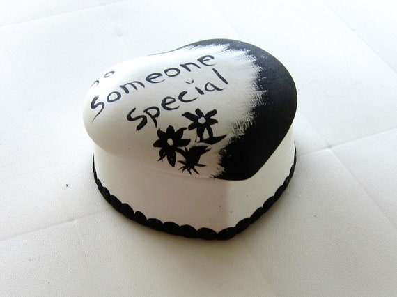 Ceramic Heart Shaped Keepsake Container View 2