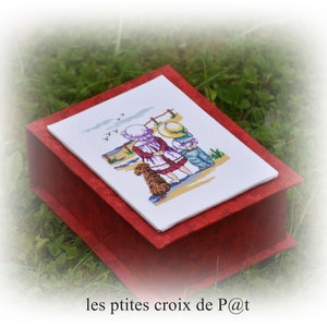 jolie boite coffret brodée au point compté, "bord de mer"