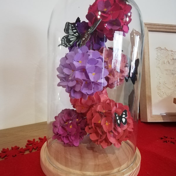 hortensia en papier sous cloche de verre