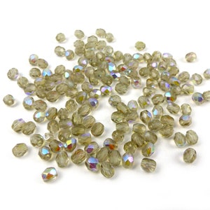50 x Czech glass pressed faceted Beads 4 mm LIGHT GREY AB