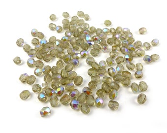 50 x  perles verre tchèque à facettes 4mm LIGHT GREY AB