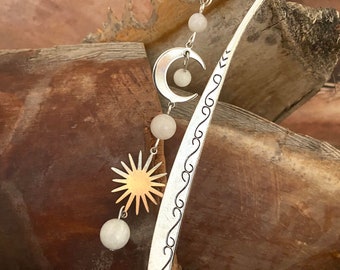 Metal bookmark, moon, moonstone, moon star, ethnic, ethnic jewelry, boho, lithotherapy, moon jewelry