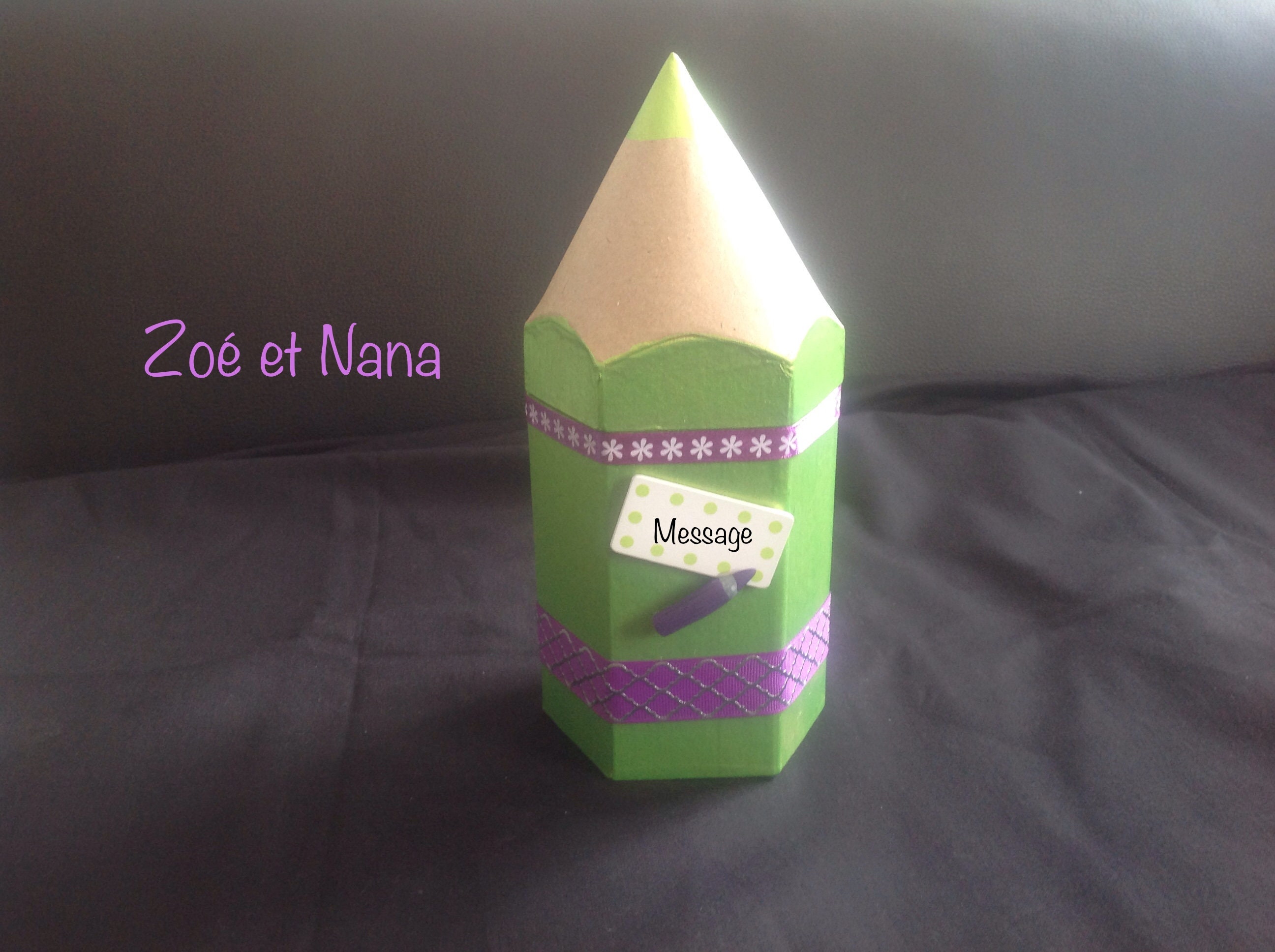 Cadeau Maitresse, Pot à Crayons, Vert Anis, Violet, Personnalisé, Cadeau, Merci, Atsem, Avs, Nounou,