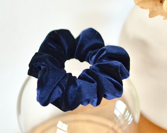 Navy blue velvet darling