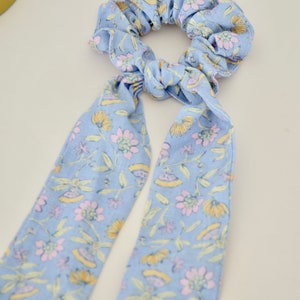 Chouchou scarf Sky blue linen image 3